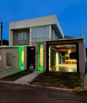 Sobrado exclusive em Uvaranas ar condicionado